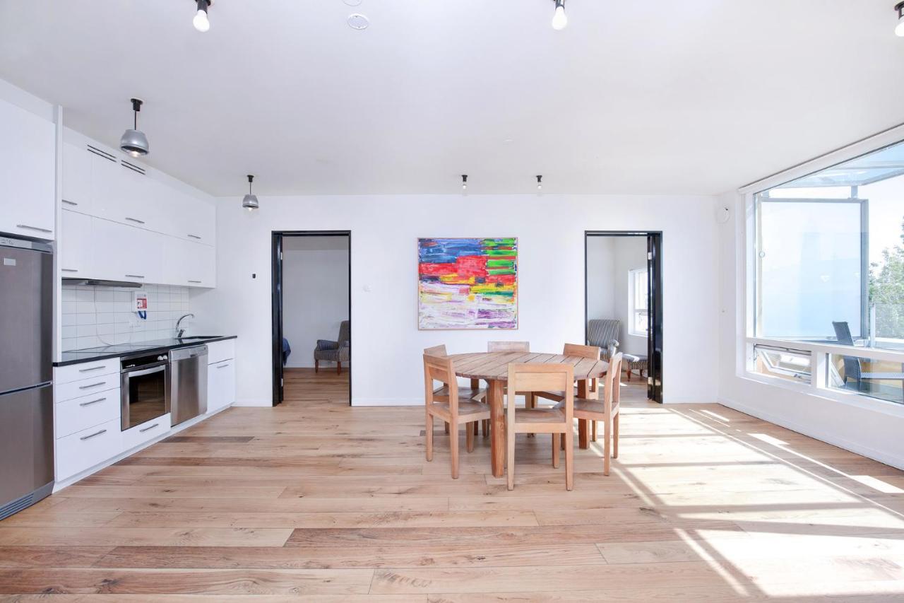 Penthouse Apartment On The Main Shopping Street Reykjavík Exterior foto